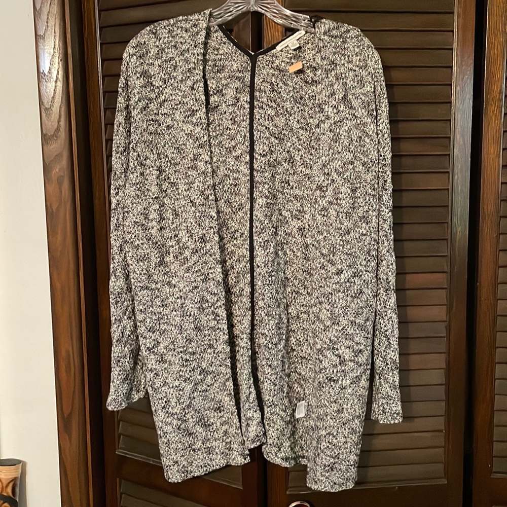 AEO cardigan
